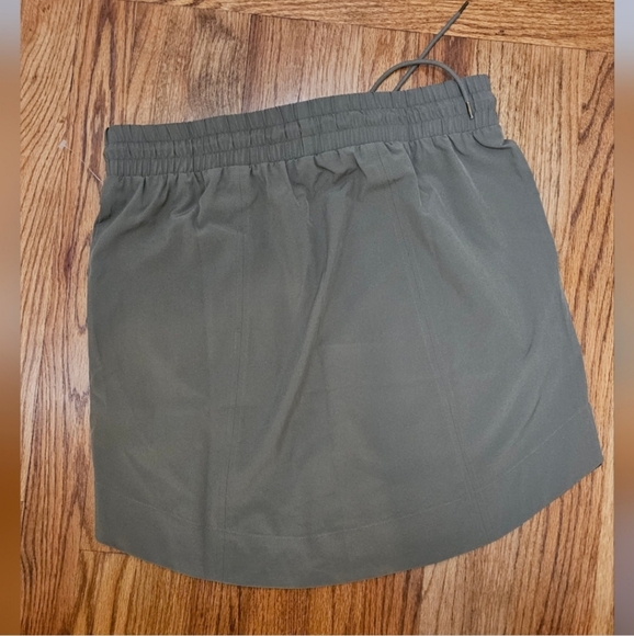 Garnet Hill Army Green Pull-On Skirt Size Small - Picture 5 of 7